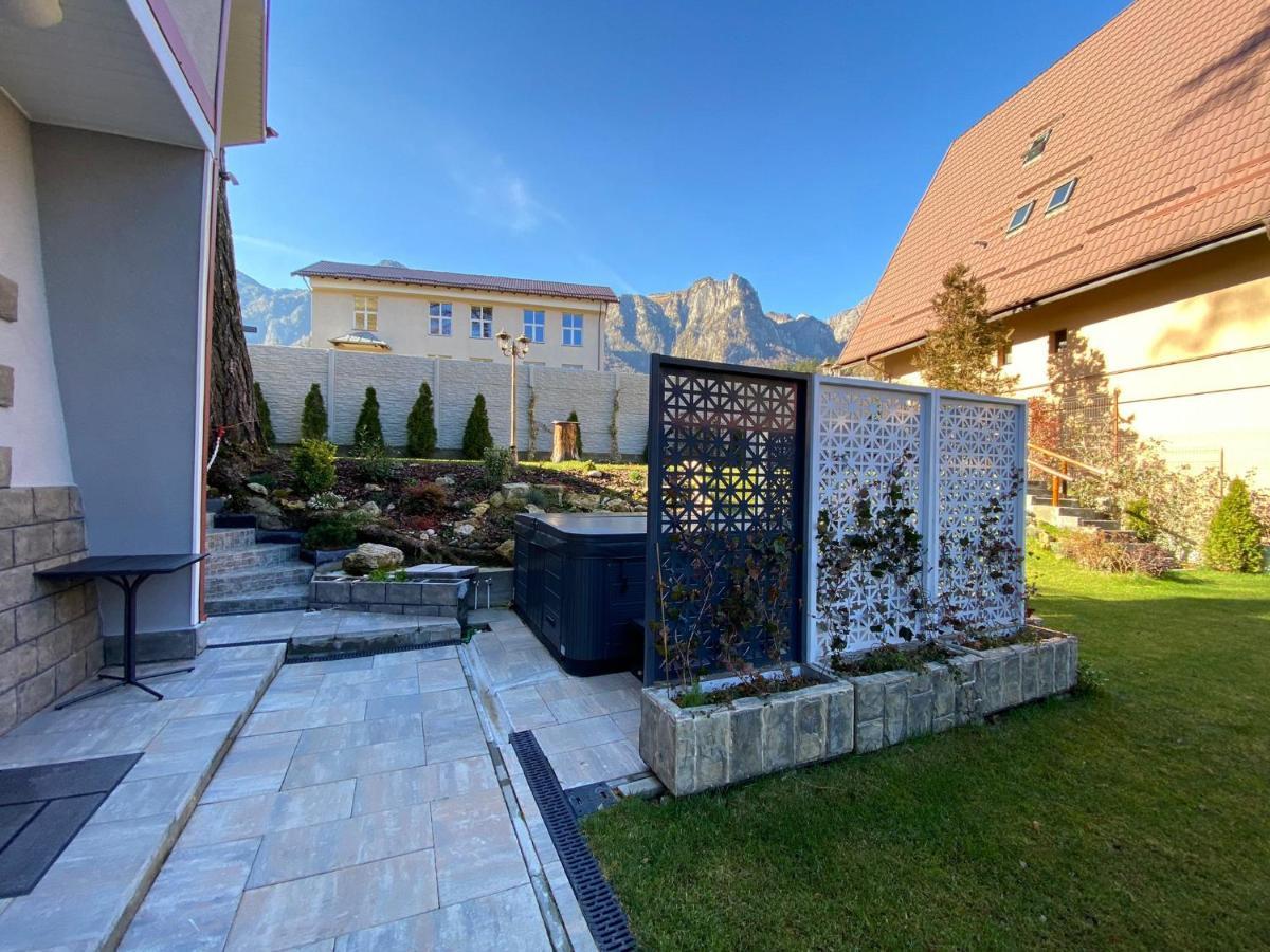 Royal Inn Busteni-Adults Only ภายนอก รูปภาพ
