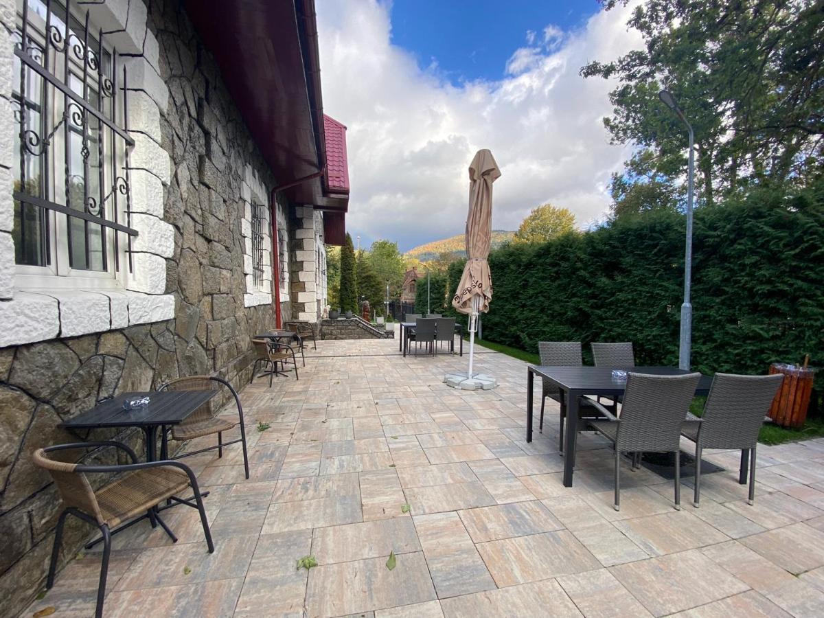 Royal Inn Busteni-Adults Only ภายนอก รูปภาพ